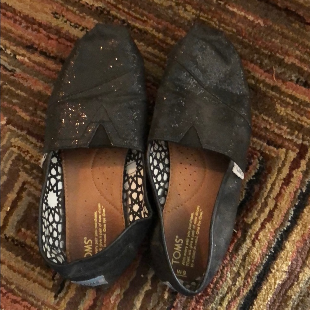 Toms Shoes